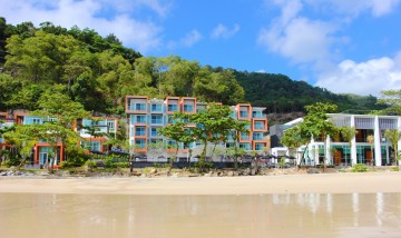 노보텔 푸켓 카말라 비치(Novotel Phuket Kamala Beach)